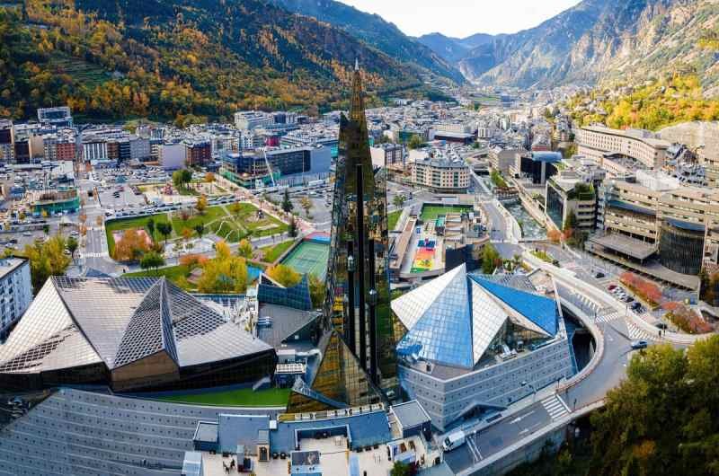 Viajar por Andorra con estilo: descubre AD700 Management, tu agencia de confianza